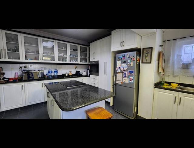 2 BEDROOM HOUSE FOR SALE IN SAICCOR